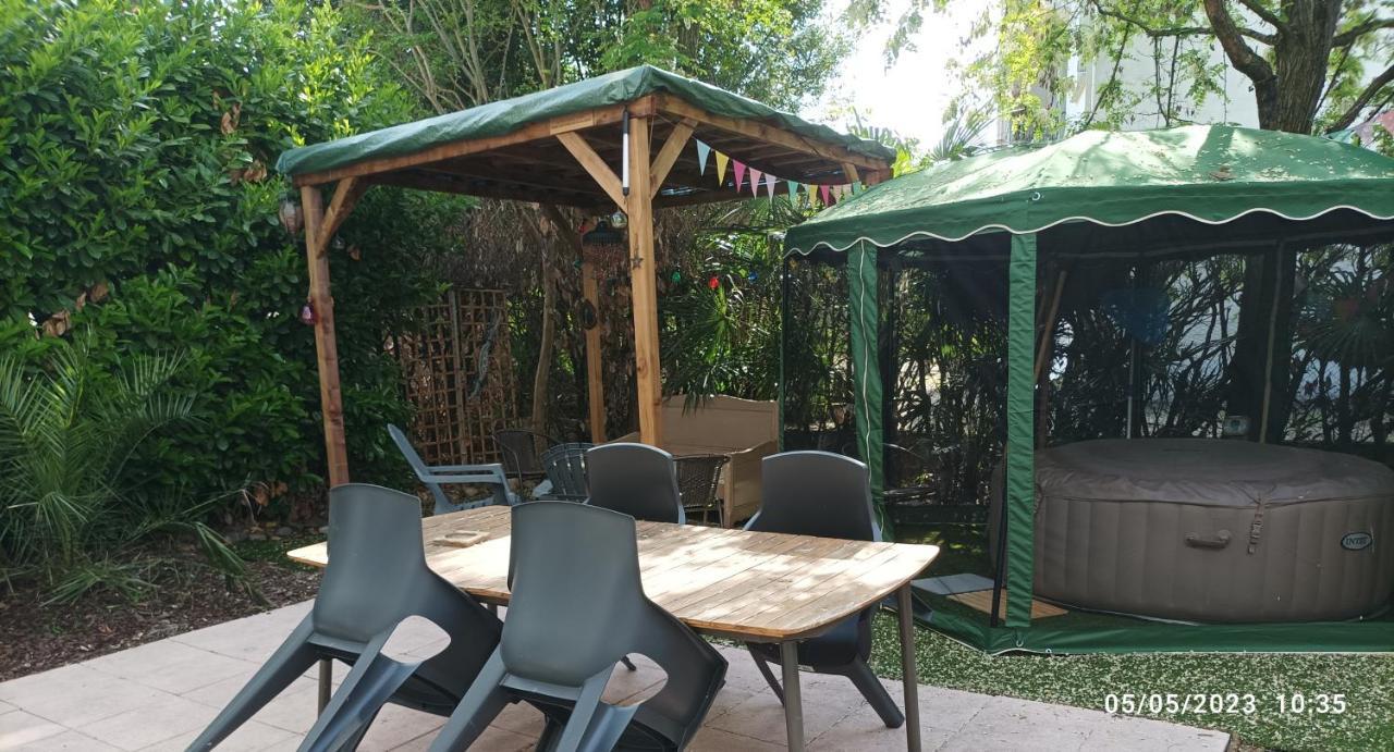 La Cahute, Appartement T2 Avec Jardin Ou Appartement Familial T6 Montauban Luaran gambar