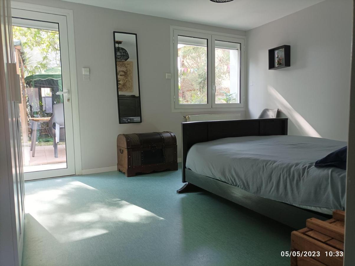 La Cahute, Appartement T2 Avec Jardin Ou Appartement Familial T6 Montauban Luaran gambar